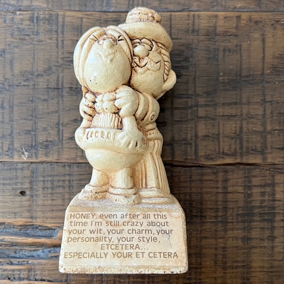 Vintage 1977 Paula Statue "Honey Even After All This Time" W:532 - Picture 10 of 13